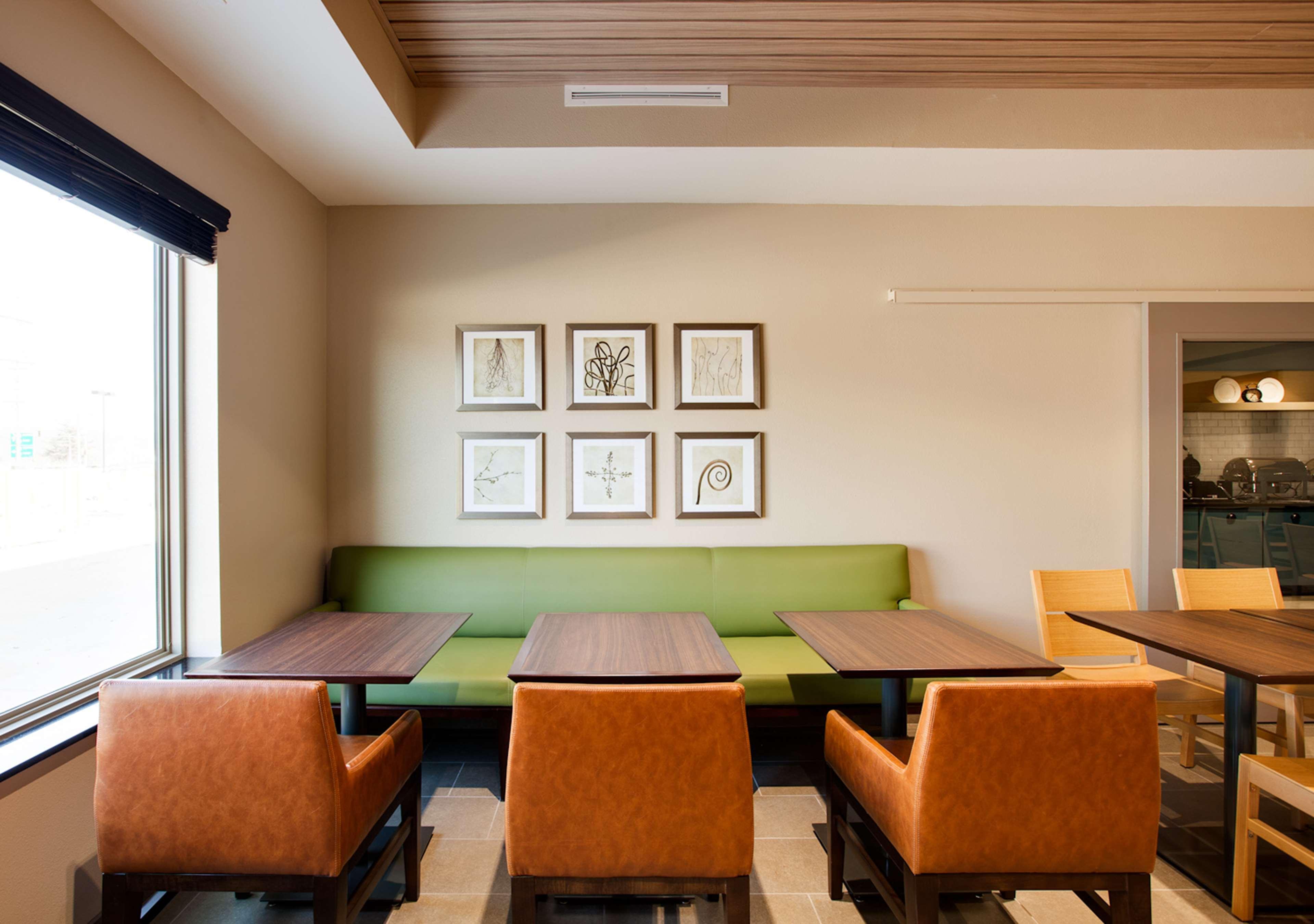 Country Inn & Suites By Radisson, Springfield Southeast Exteriör bild